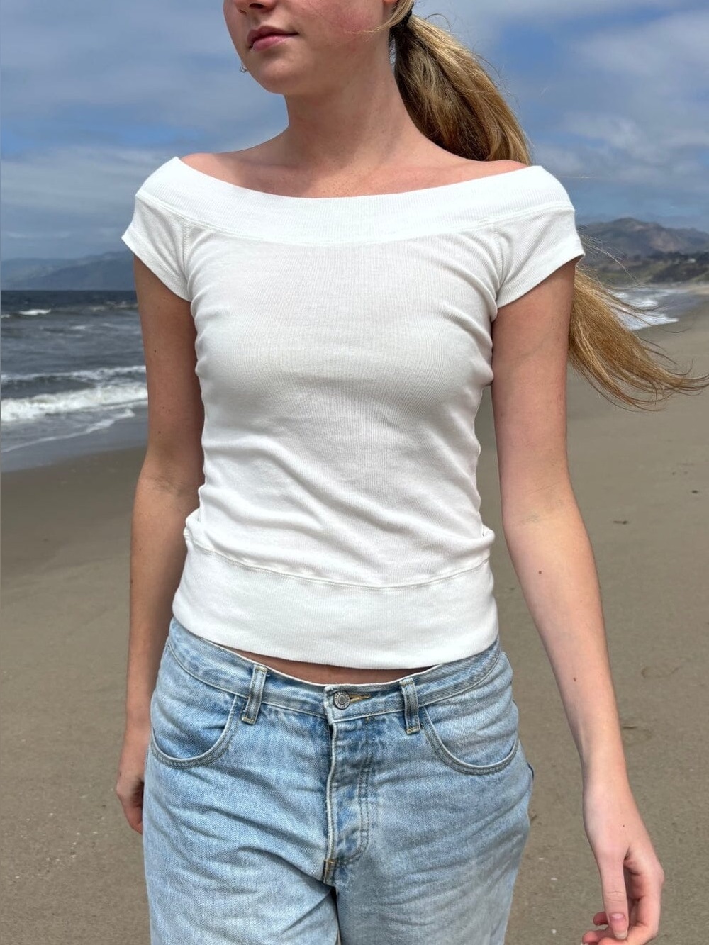 brandy melville ginny top white - no tags, new never worn